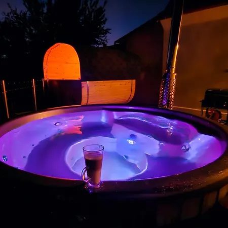 Virivka A Sauna Na Pokoji,Nebo Na Vlastni Terase - Farma U Pribrami Exterior photo