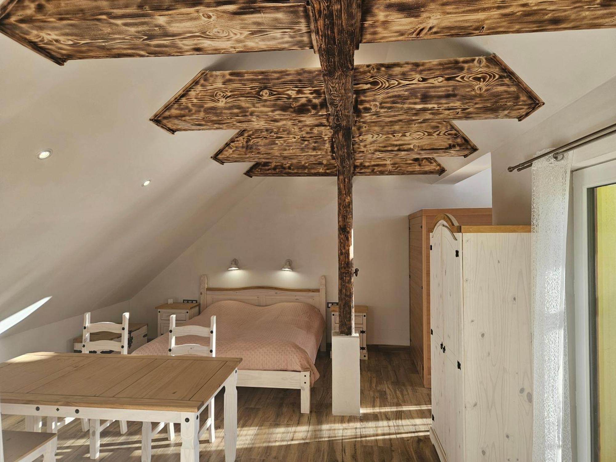 Virivka A Sauna Na Pokoji,nebo Na Vlastni Terase - Farma U Pribrami *
