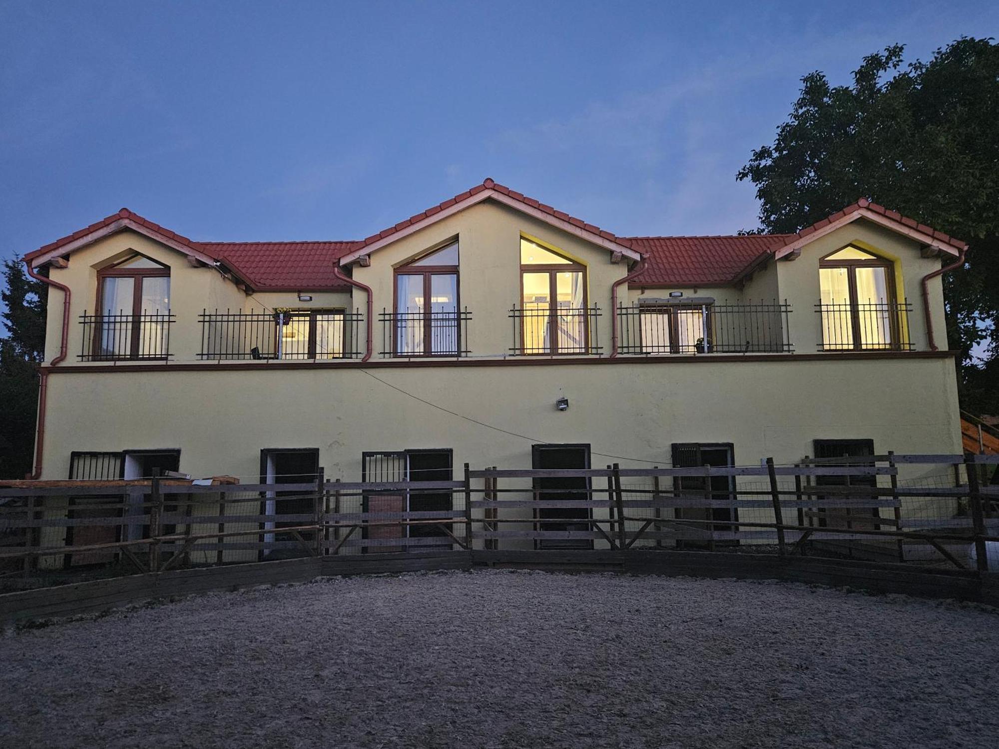 Virivka A Sauna Na Pokoji,nebo Na Vlastni Terase - Farma U Pribrami Apartment *