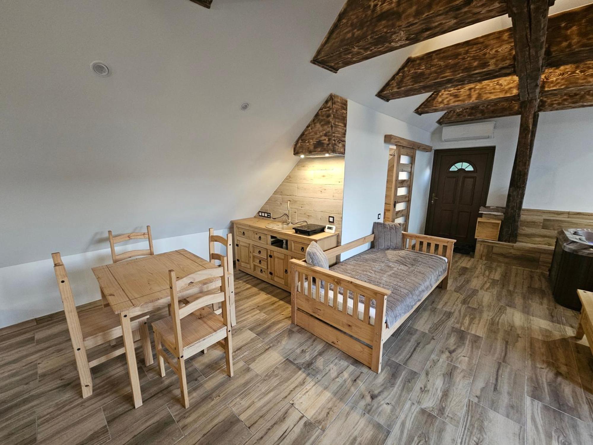 Virivka A Sauna Na Pokoji,nebo Na Vlastni Terase - Farma U Pribrami