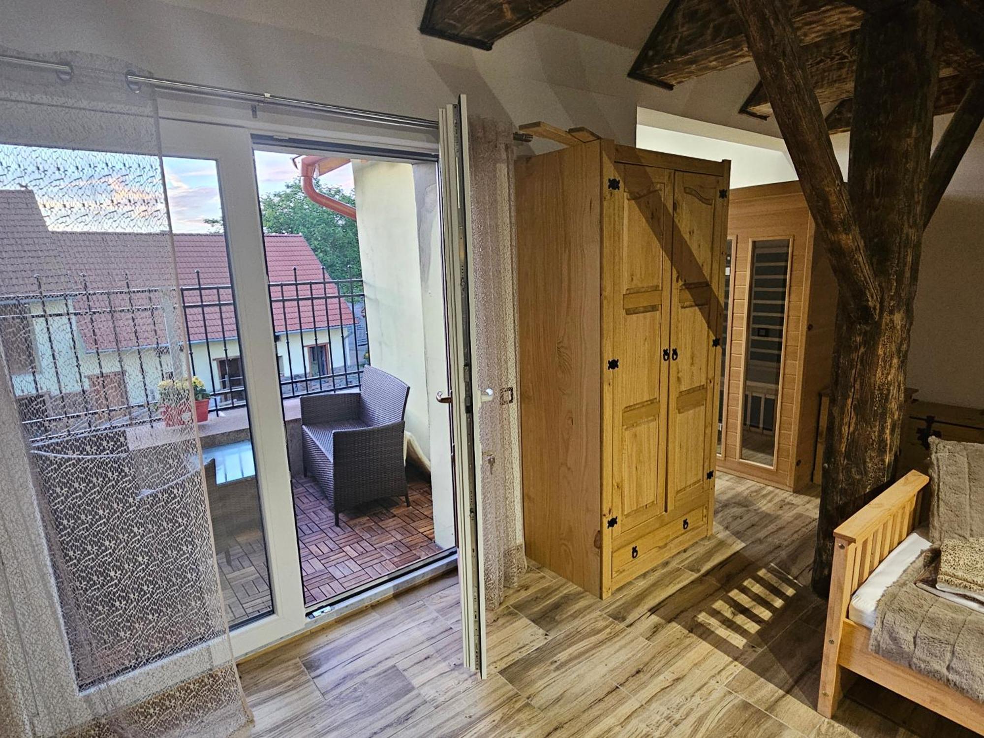 Virivka A Sauna Na Pokoji,nebo Na Vlastni Terase - Farma U Pribrami Apartment Pribram