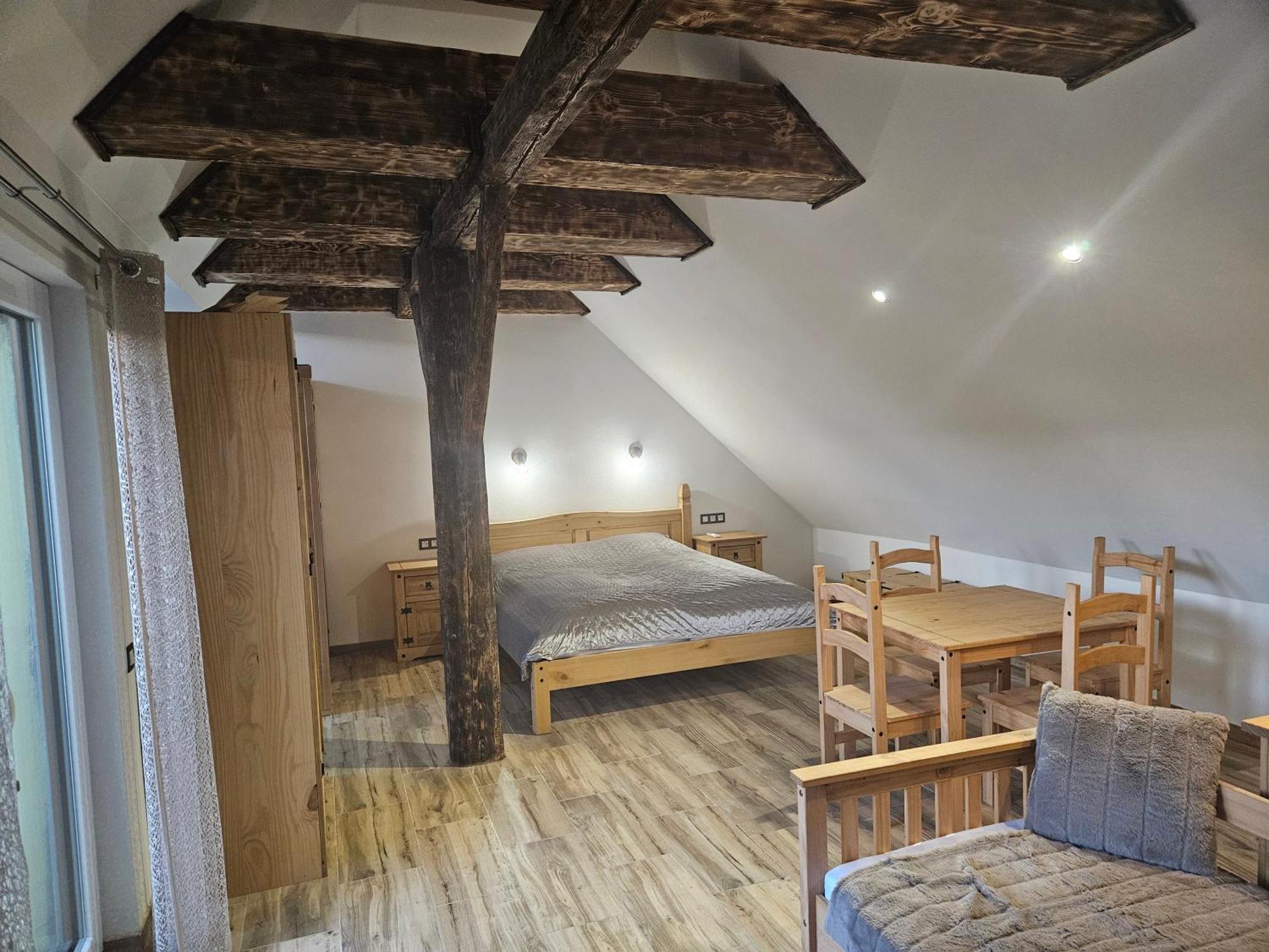 Virivka A Sauna Na Pokoji,nebo Na Vlastni Terase - Farma U Pribrami Apartment